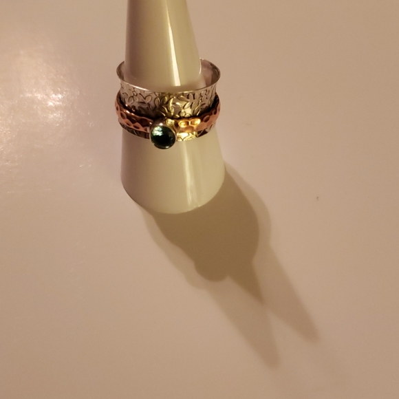 Sterling silver and brass spinner ring. - Picture 1 of 2